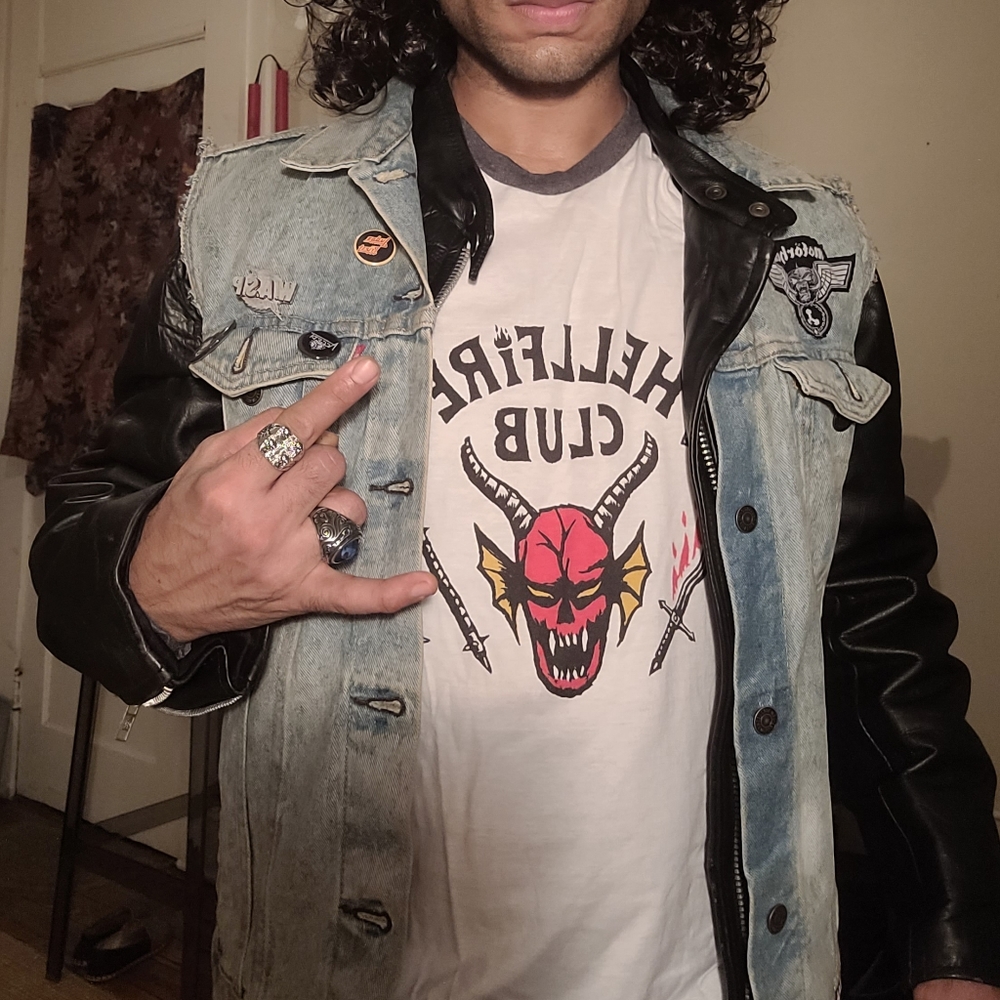 Stranger things Eddie munson costume pieces. Specify medium or small dio shirt.
